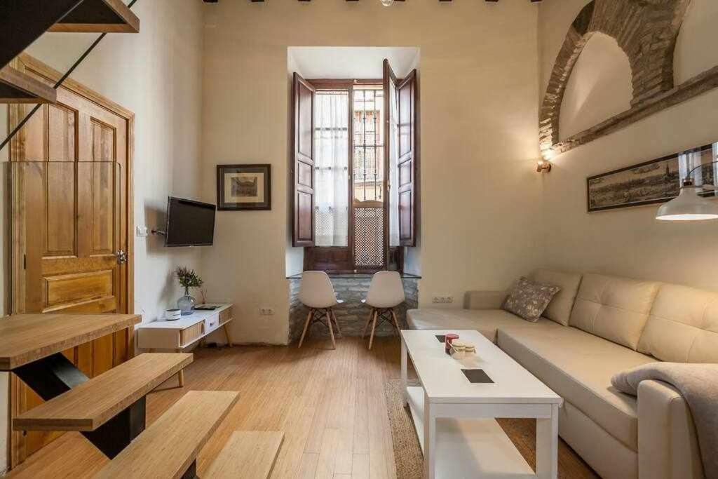 Apartment Monkeys El Arenal Santas Patronas Seville